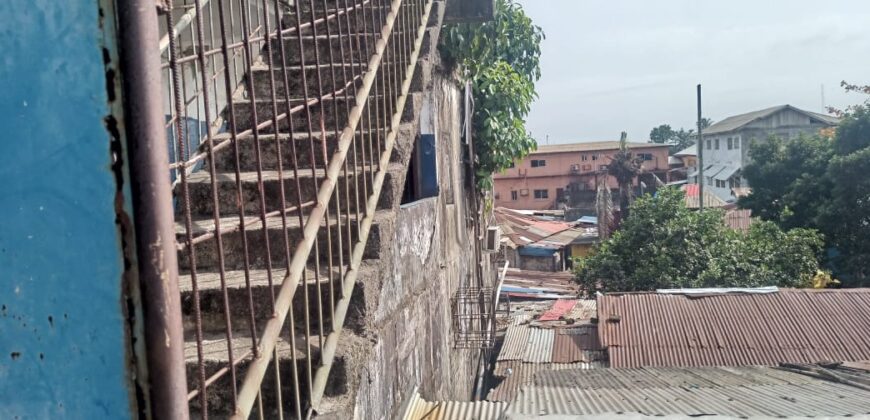 Prime Commercial Building on the Tubman Bypass