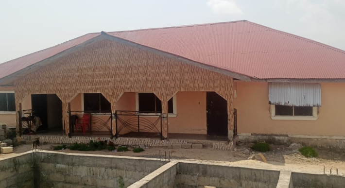 Huge Property with Finished House in the Rock Crusher Community