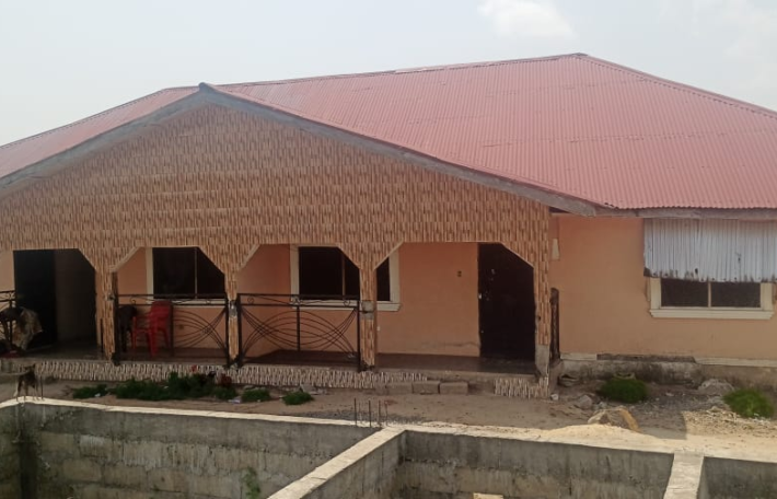 Huge Property with Finished House in the Rock Crusher Community