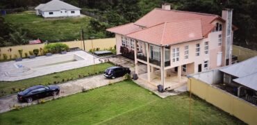 Luxury Rental Coming Soon in Marshall